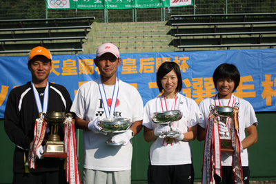 男女優勝（中堀・高川、佐々木・大庭）